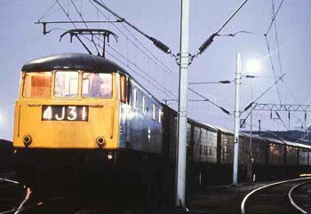 121 BR Fast Freight Sector service at Wolverhampton in 1981