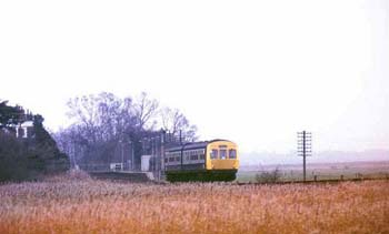 28 DMU leaving Somerleyton on the Lowestoft branch Dec 1987