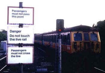 62 Bury lines DC EMU at Besses-o'-th'-Barn August 1991