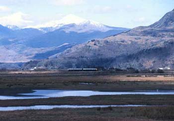 74 Cambrian Coast service to Pwllhelli near Criccieth 1989